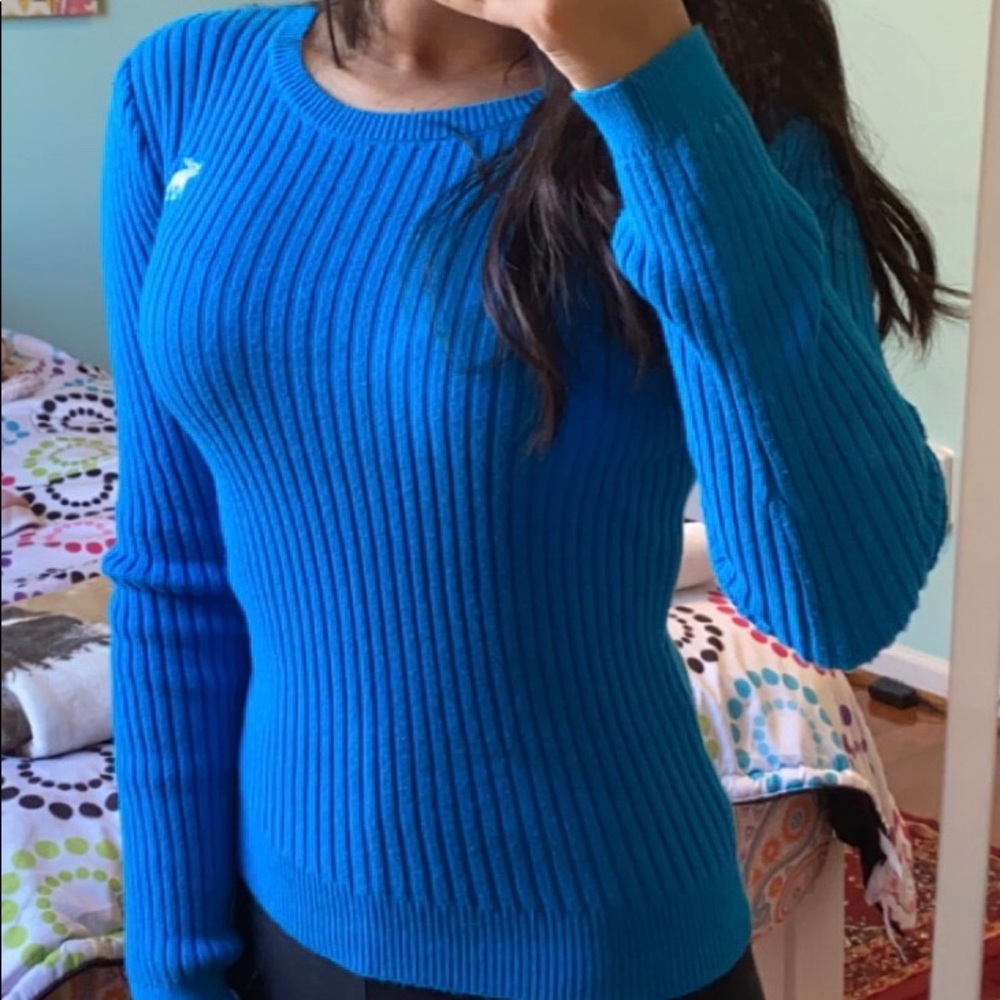 Abercrombie blue sweater